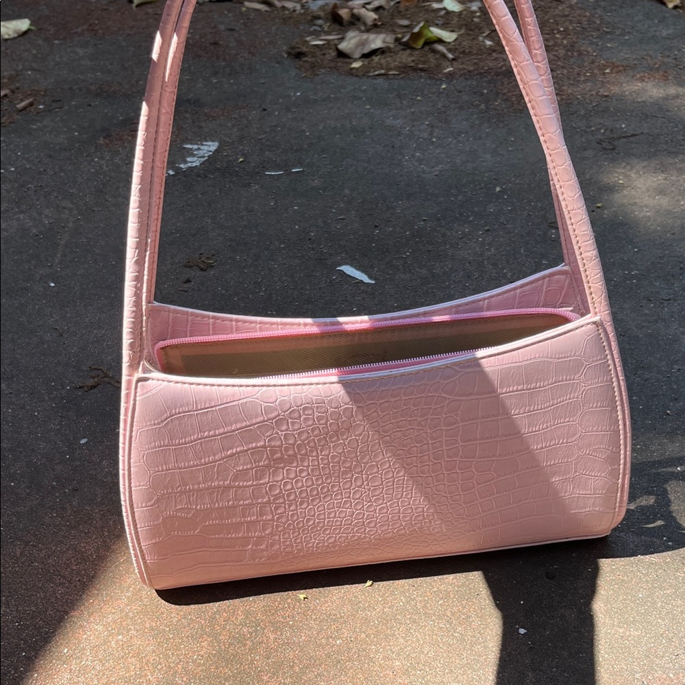 Designer Inspired Baby Pink Crocodile Print Shoulder Bag - Picture 5 of 5